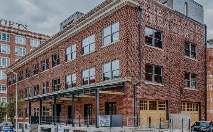 Pictures of Office property located at 2100 Central St, Kansas City, MO 64108 for lease - image #1