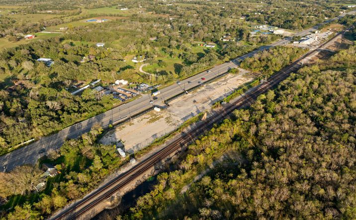 Pictures of Land property located at 18501 Hwy 6, Alvin, TX 77511 for lease - image #1