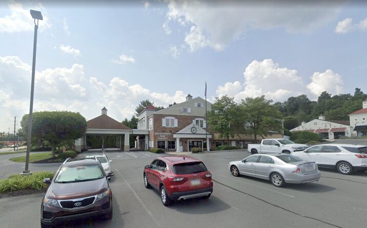 Pictures of Retail, Office property located at 355 W Main St, Leola, PA 17540 for lease - image #1