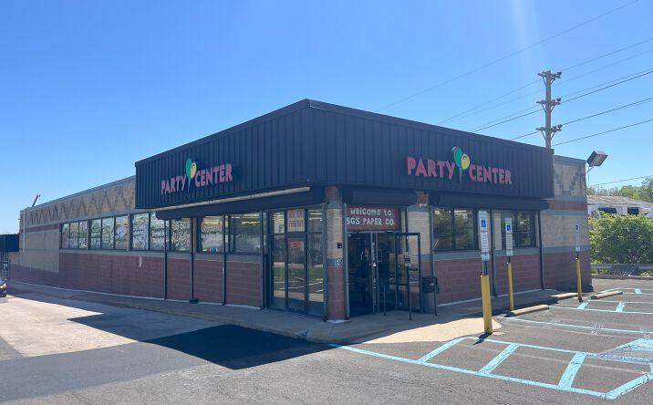 Pictures of Retail property located at 540 Mt Carmel Ave, Glenside, PA 19038 for lease - image #1