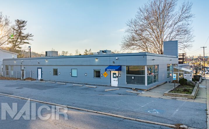 Pictures of Retail property located at 400 W Lancaster Ave, Shillington, PA 19607 for lease - image #1