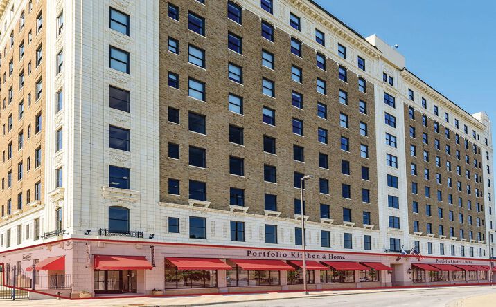 Pictures of Retail, Office property located at 215 W Pershing Rd, Kansas City, MO 64108 for lease - image #1