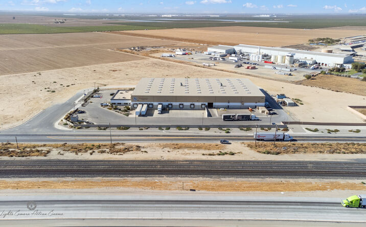 Pictures of Industrial property located at 6850 New Kapittel Ct, Shafter, CA 93263 for lease - image #1