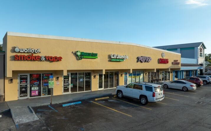 Pictures of Retail property located at 13983 S Dixie Hwy, Palmetto Bay, FL 33176 for lease - image #1