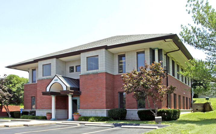 Pictures of Office property located at 303 Jungermann Rd, St Peters, MO 63376 for lease - image #1