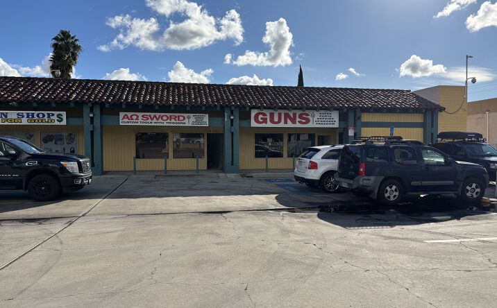 Pictures of Retail property located at 935 E Main St, El Cajon, CA 92020 for lease - image #1