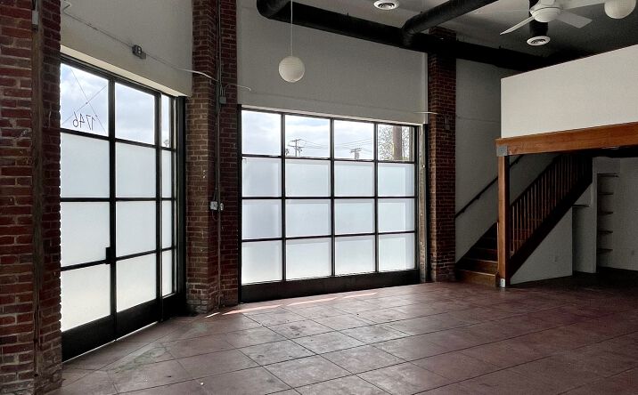 Pictures of Retail, Industrial, Office property located at 1746 W Adams Blvd, Los Angeles, CA 90018 for lease - image #1