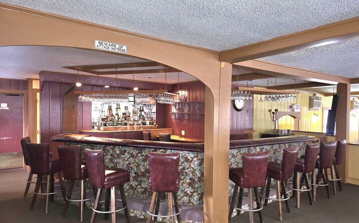 Pictures of Restaurant property located at 1745 MA-2, Charlemont, MA 01370 for lease - image #1