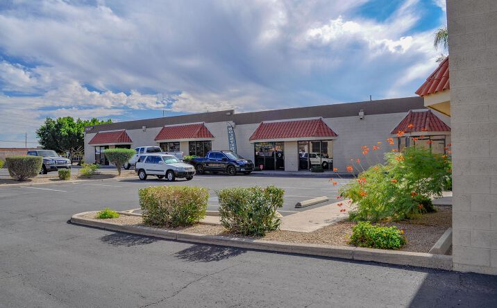 Pictures of Industrial property located at 21424 N 7th Ave, Phoenix, AZ 85027 for lease - image #1