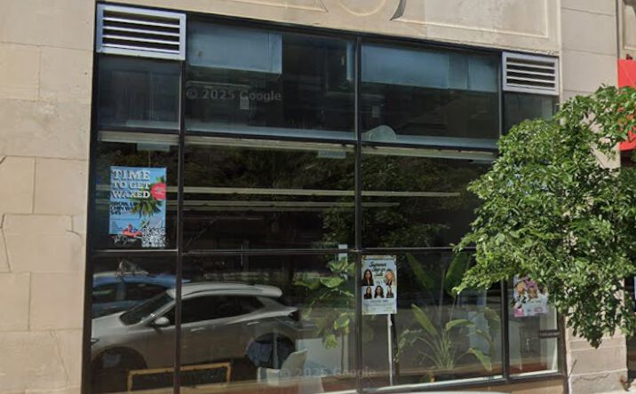 Pictures of Retail property located at 126 S Ashland Ave, Chicago, IL 60607 for lease - image #1