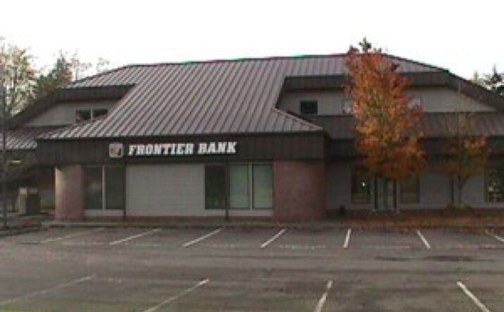 Pictures of Retail, Office property located at 901 Hildebrand Ln NE, Bainbridge Island, WA 98110 for lease - image #1