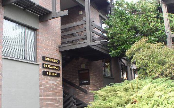Pictures of Office property located at 265 Winslow Way 202D, Bainbridge Island, WA 98110 for lease - image #1