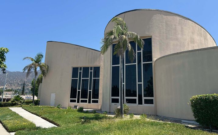 Pictures of Retail property located at 556 W Glenoaks Blvd, Glendale, CA 91202 for lease - image #1