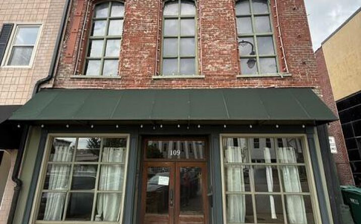 Pictures of Office, Special Purpose property located at 109 E Lafayette St, Jackson, TN 38301 for lease - image #1