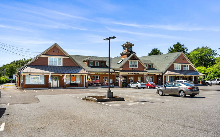 Pictures of Retail property located at 300 Newburyport Turnpike, Rowley, MA 01969 for lease - image #1