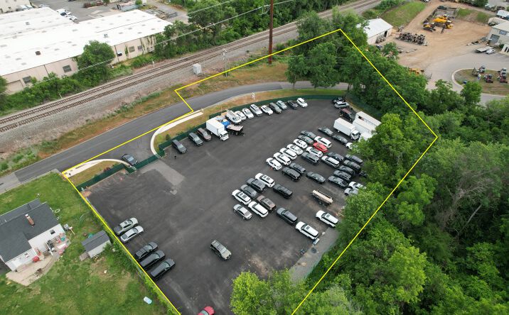 Pictures of Land property located at 8451 Quarry Rd, Manassas, VA 20110 for lease - image #1