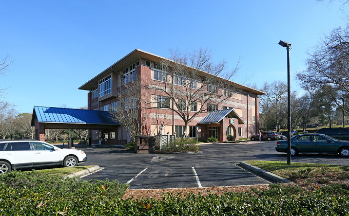 Pictures of Office property located at 2330 Mahan Dr, Tallahassee, FL 32308 for lease - image #1