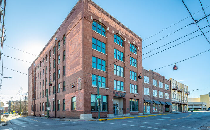 Pictures of Office property located at 232 E 11th St, Chattanooga, TN 37402 for lease - image #1
