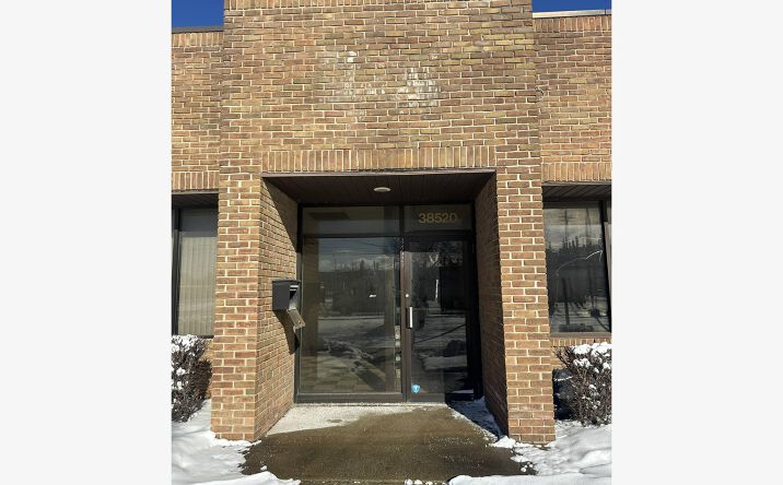 Pictures of Office, Retail property located at 38520 Michigan Ave, Wayne, MI 48184 for lease - image #1