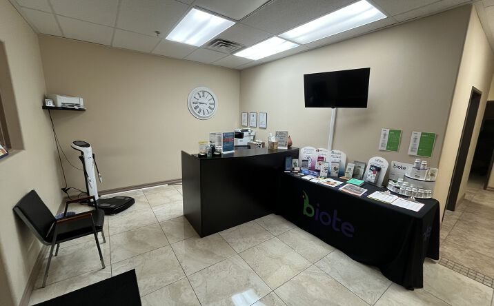 Pictures of Office, Retail property located at 5875 S Rainbow Blvd, Las Vegas, NV 89118 for lease - image #1