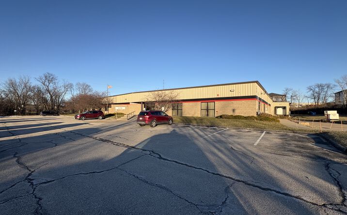 Pictures of Office, Industrial property located at 6060 Huntington Ct NE, Cedar Rapids, IA 52402 for lease - image #1