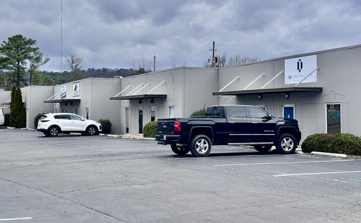Pictures of Industrial property located at 225 Oxmoor Cir, Birmingham, AL 35209 for lease - image #1