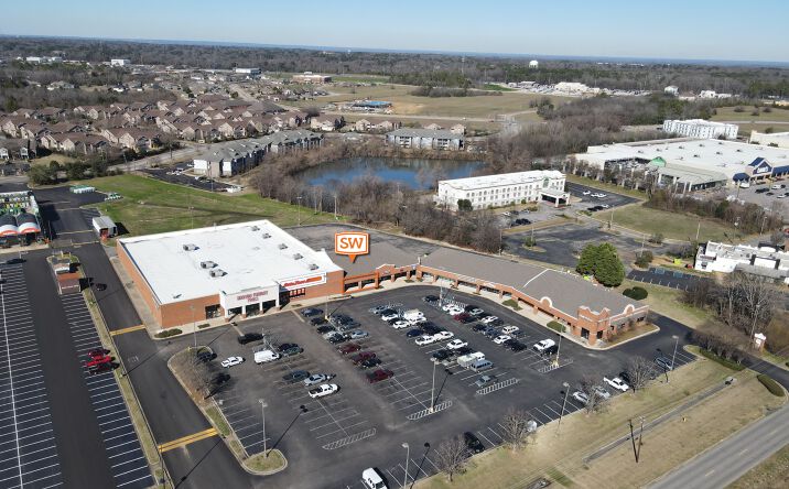 Pictures of Retail property located at 2258 Eastern Blvd, Montgomery, AL 36106 for lease - image #1