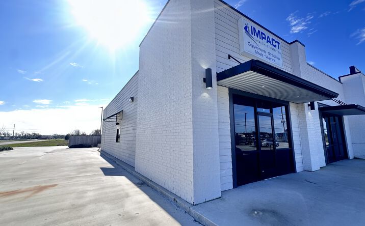 Pictures of Retail property located at 6331 Cameron St, Scott, LA 70583 for lease - image #1