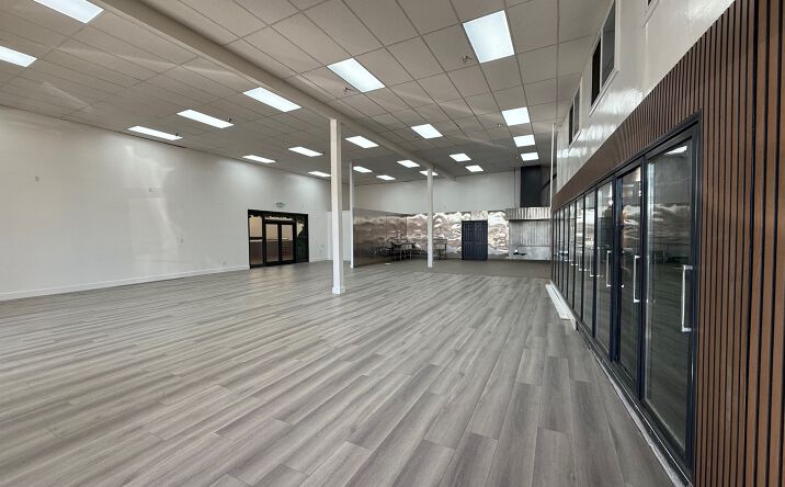 Pictures of Restaurant property located at 1933 E Gage Ave, Huntington Park, CA 90255 for lease - image #1