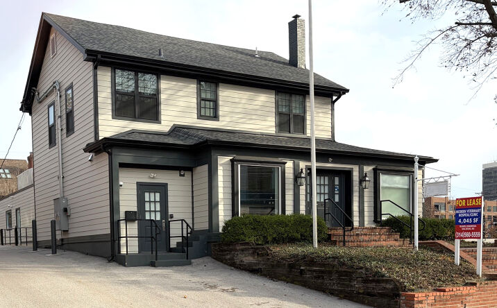 Pictures of Retail, Office property located at 132 N Meramec Ave, Clayton, MO 63105 for lease - image #1