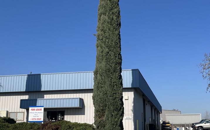Pictures of Industrial property located at 642 Hi Tech Pkwy, Oakdale, CA 95361 for lease - image #1