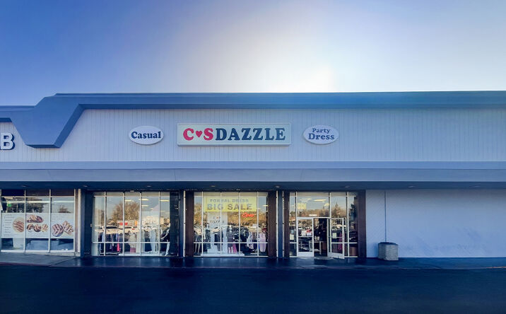 Pictures of Retail property located at 2091 W Shaw Ave, Fresno, CA 93705 for lease - image #1