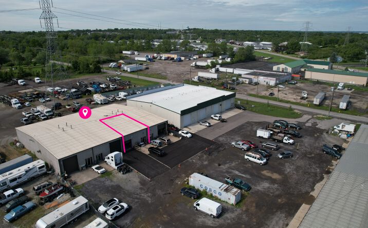 Pictures of Industrial property located at 7464-7452 Butler Warren Rd, Mason, OH 45040 for lease - image #1