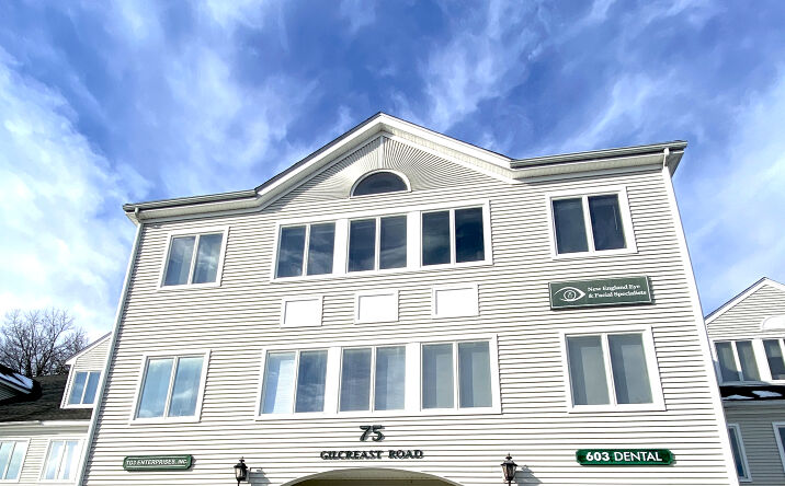 Pictures of Office property located at 75 Gilcreast Rd, Londonderry, NH 03053 for lease - image #1