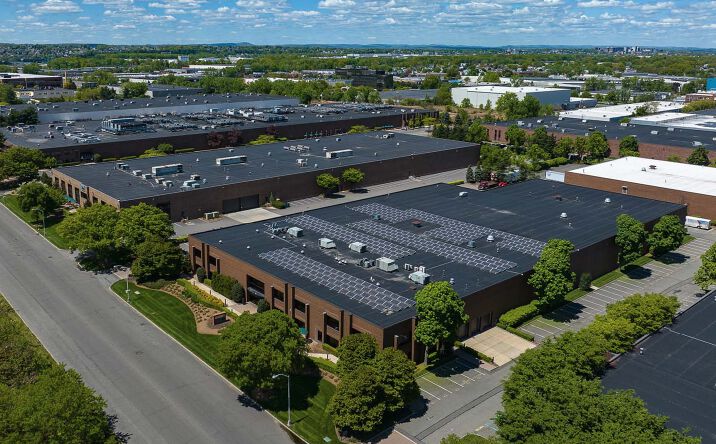 Pictures of Industrial property located at 570 Commerce Blvd, Carlstadt, NJ 07072 for lease - image #1