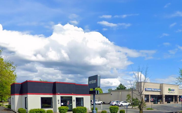 Pictures of Retail property located at 32-36 Route 9W, West Haverstraw, NY 10993 for lease - image #1