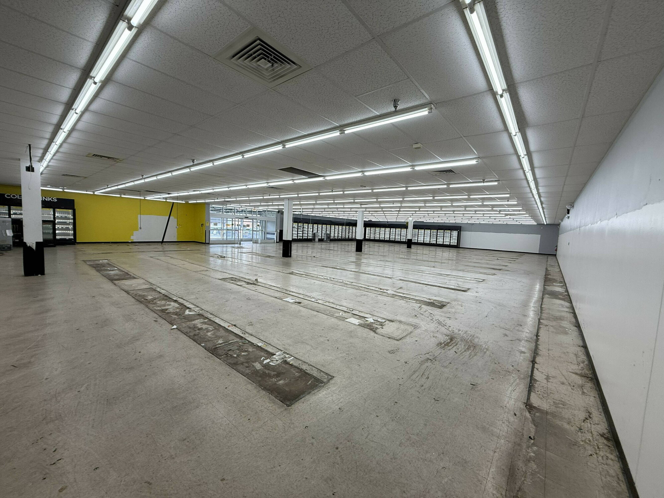 3310906