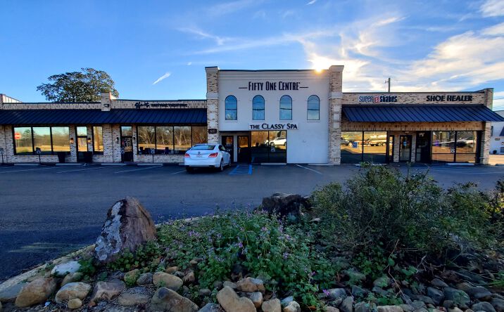 Pictures of Retail, Office property located at 610 US-51, Ridgeland, MS 39157 for lease - image #1