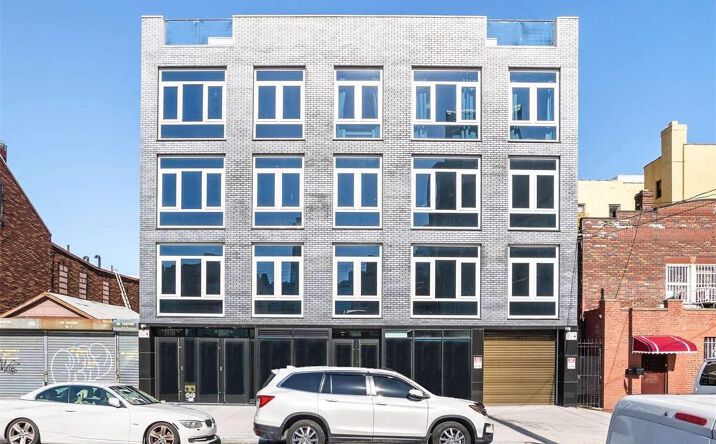 Pictures of Retail property located at 28-09 39th Avenue C, New York, NY 11101 for lease - image #1