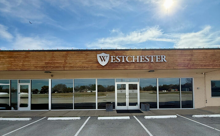 Pictures of Office property located at 209 Hubbard Dr, Heath, TX 75032 for lease - image #1