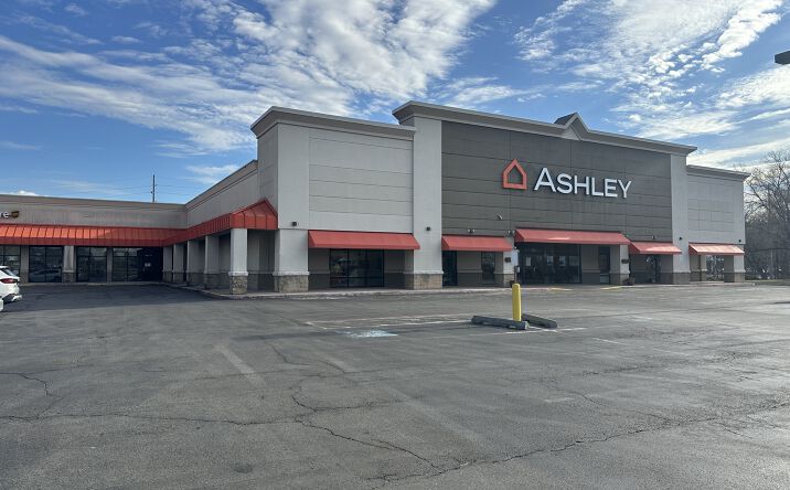 Pictures of Retail property located at 1866 E Market St, Ste G, Harrisonburg, VA 22801 for lease - image #1