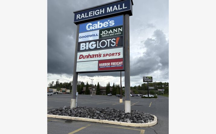 Pictures of Retail property located at 4293 Robert C Byrd Dr, Beckley, WV 25801 for lease - image #1