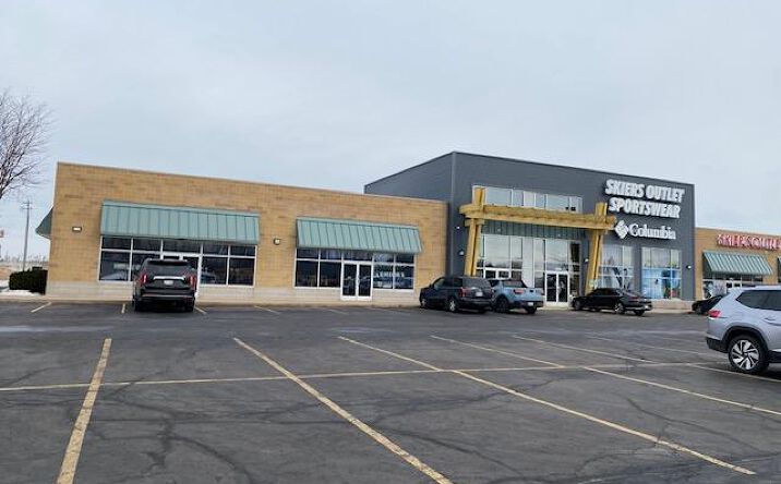 Pictures of Retail property located at 2550 S Washburn St, Oshkosh, WI 54904 for lease - image #1