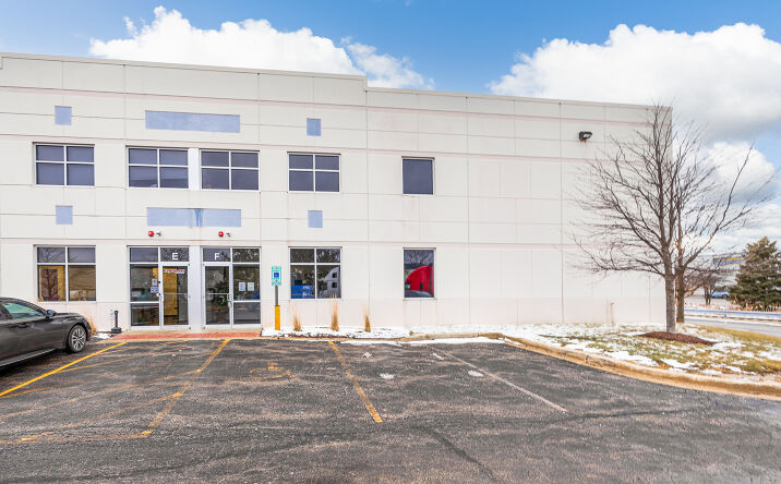 Pictures of Industrial property located at 475 Quadrangle Dr, Bolingbrook, IL 60440 for lease - image #1