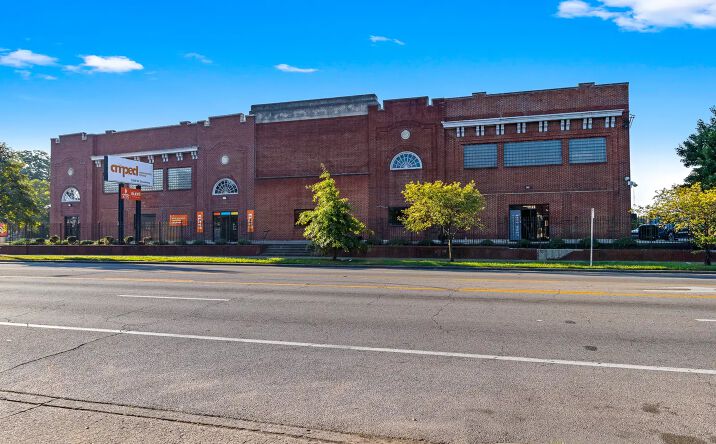Pictures of Office property located at 2500 W Broadway, Louisville, KY 40211 for lease - image #1