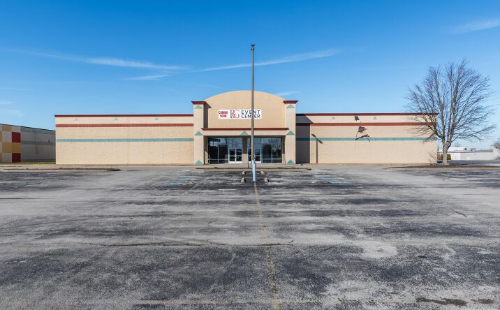 Pictures of Retail property located at 2625 Scottsville Rd, Bowling Green, KY 42104 for lease - image #1