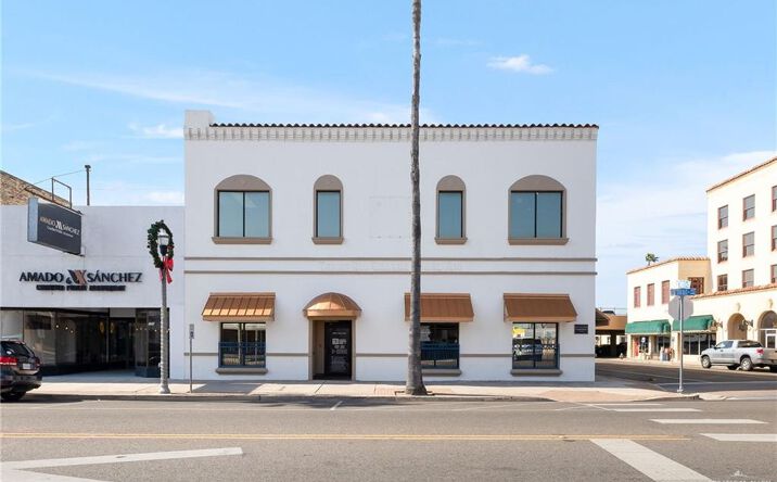 Pictures of Office property located at 300 S Texas Boulevard, Weslaco, TX 78596 for lease - image #1