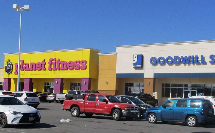 Pictures of Retail property located at 1721 S WW White Rd, San Antonio, TX 78220 for lease - image #1