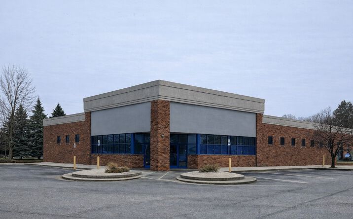 Pictures of Retail, Special Purpose, Restaurant property located at 1664 W Grand River Ave, Okemos, MI 48864 for lease - image #1