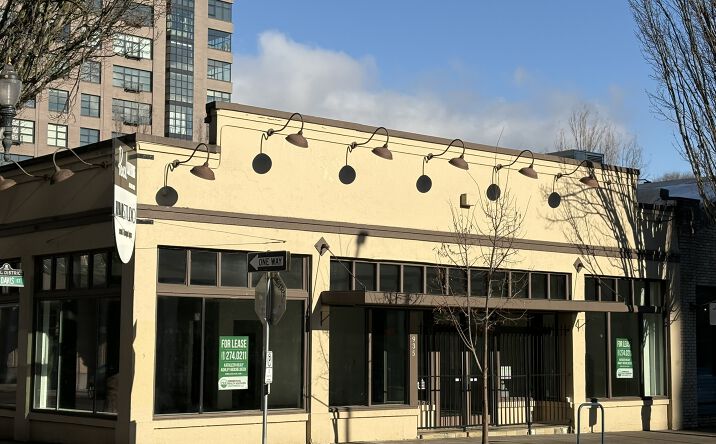 Pictures of Retail property located at 935 NW Davis St, Portland, OR 97209 for lease - image #1